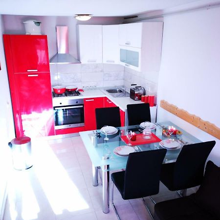 Apartman "Sabine Red" With Heated Pool Omišalj Extérieur photo
