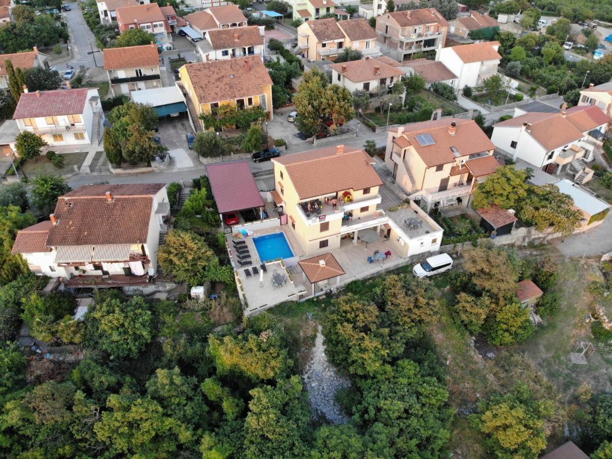 Apartman "Sabine Red" With Heated Pool Omišalj Extérieur photo