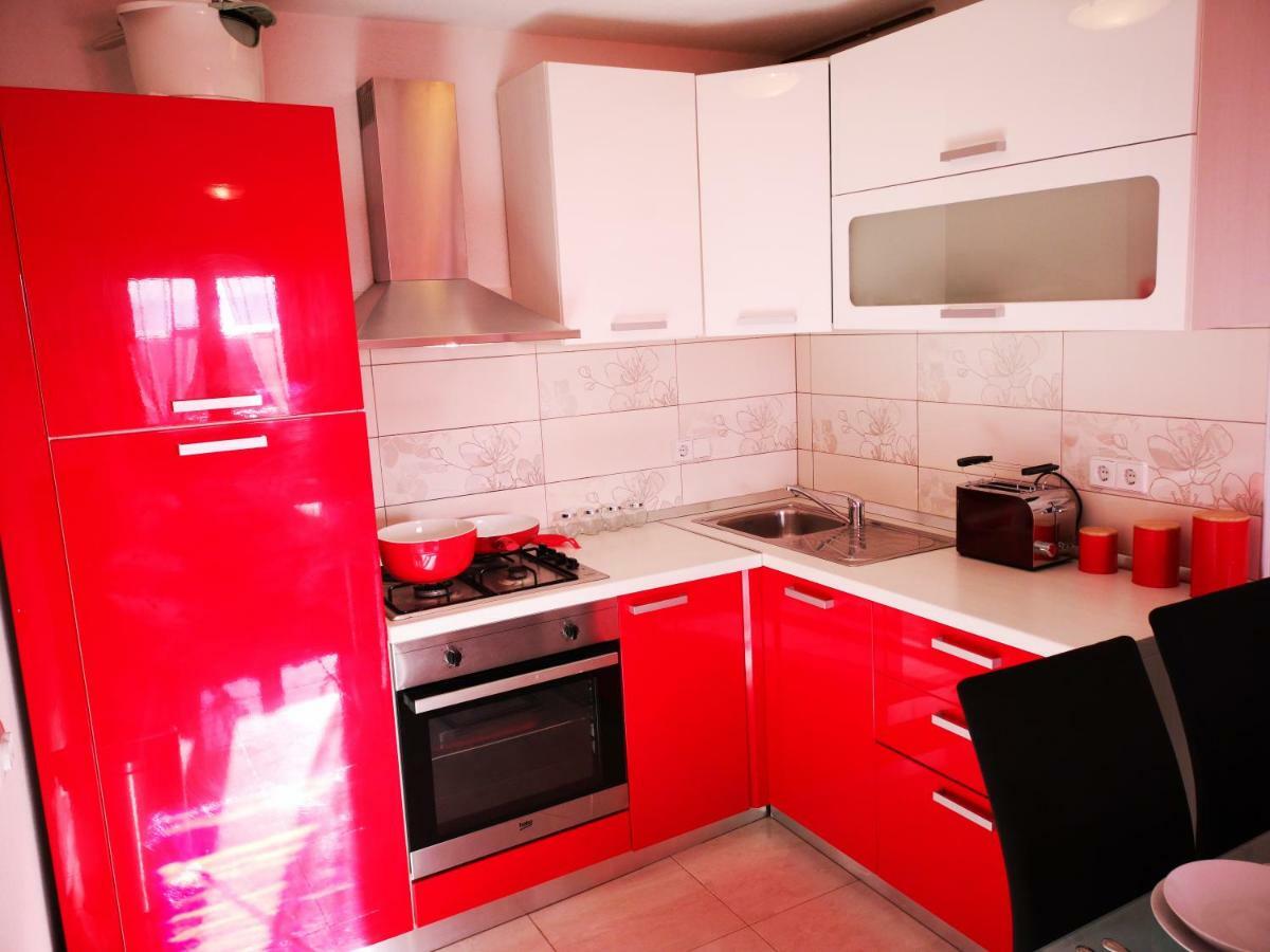 Apartman "Sabine Red" With Heated Pool Omišalj Extérieur photo