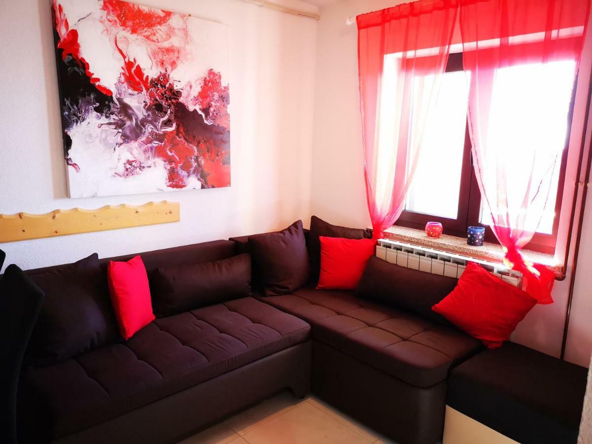 Apartman "Sabine Red" With Heated Pool Omišalj Extérieur photo
