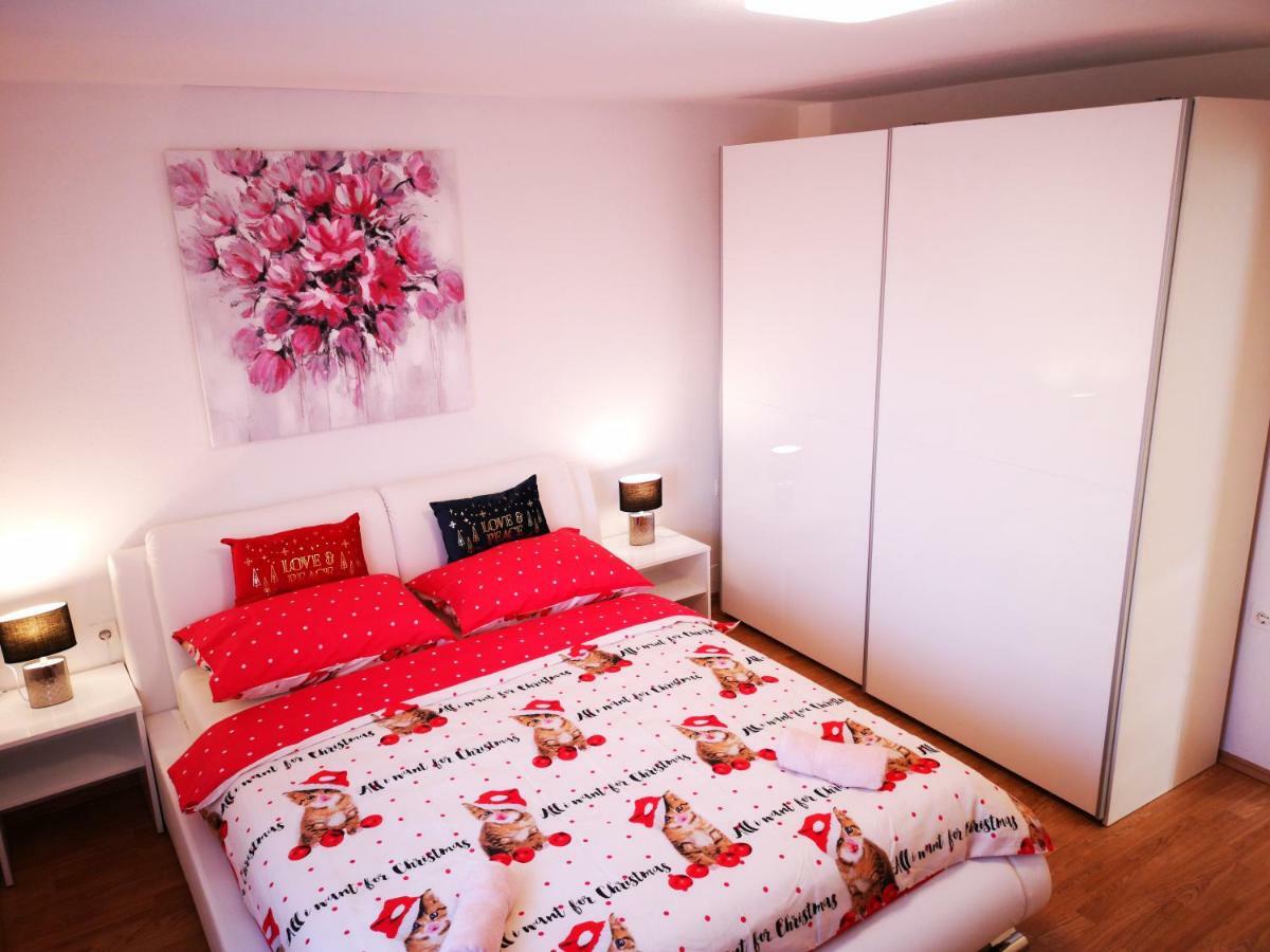 Apartman "Sabine Red" With Heated Pool Omišalj Extérieur photo